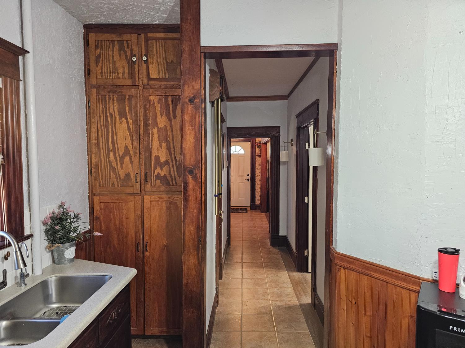 411 J St, Los Banos, CA 93635