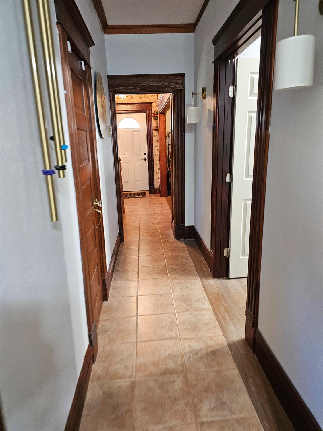 411 J St, Los Banos, CA 93635