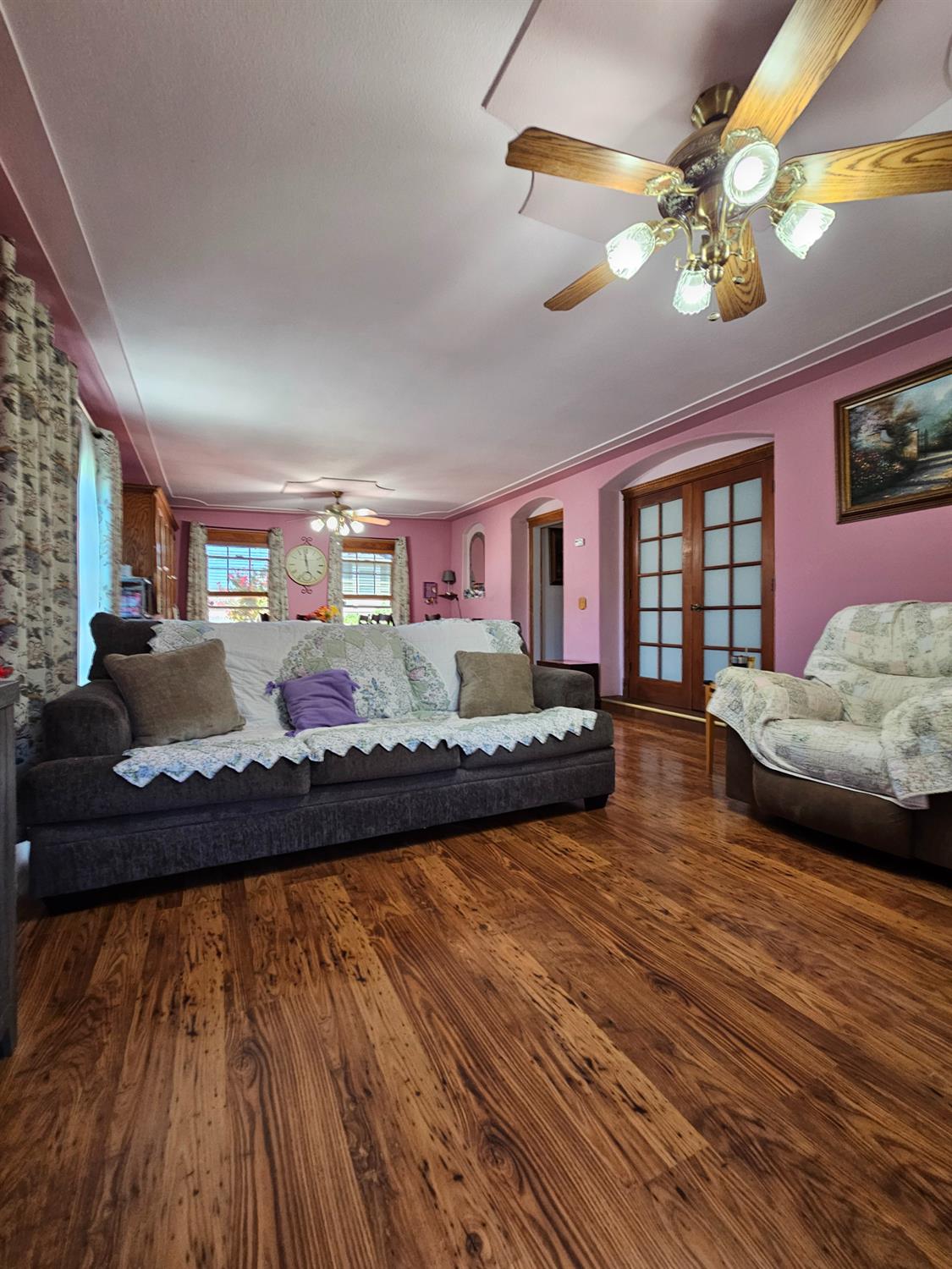 411 J St, Los Banos, CA 93635