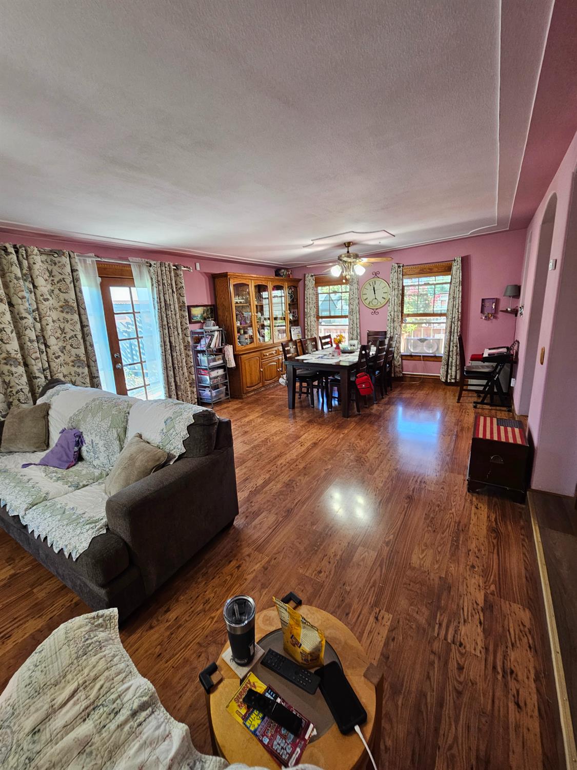 411 J St, Los Banos, CA 93635