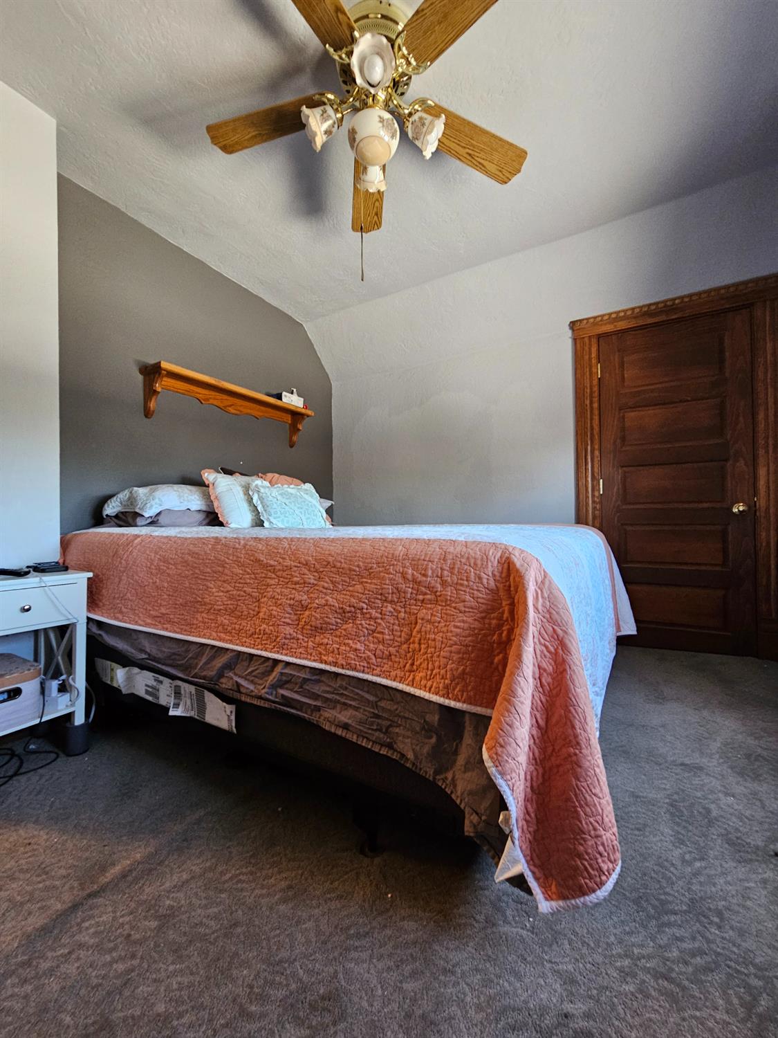 411 J St, Los Banos, CA 93635