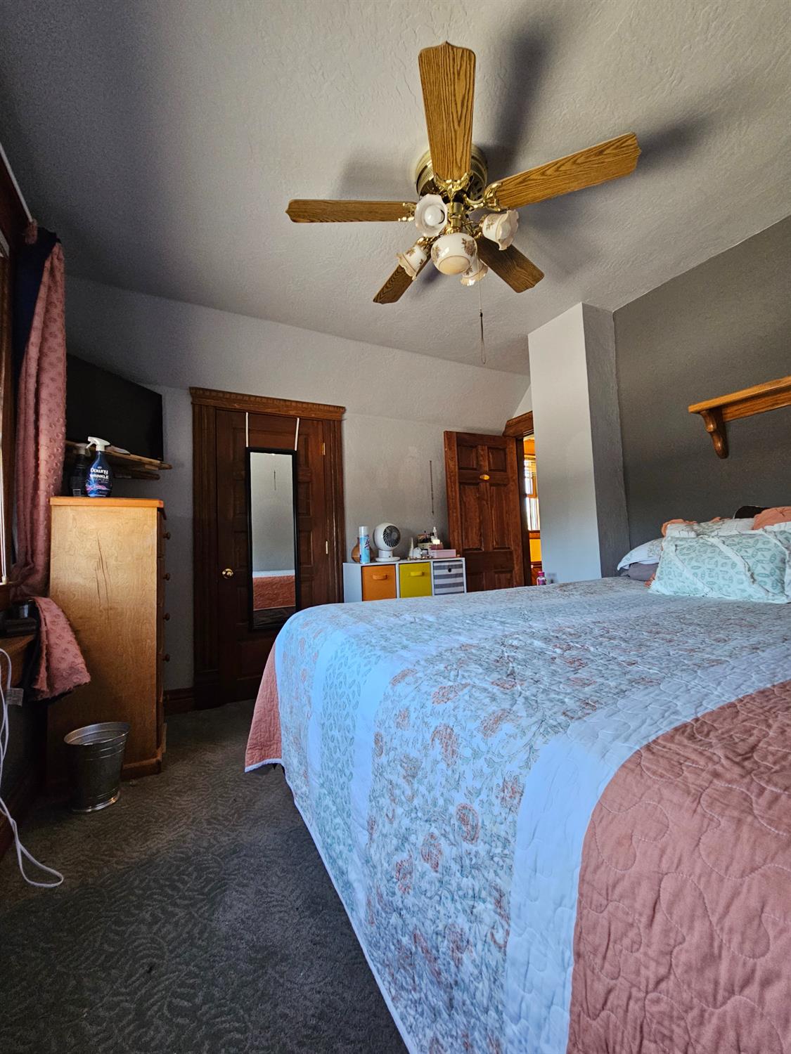 411 J St, Los Banos, CA 93635