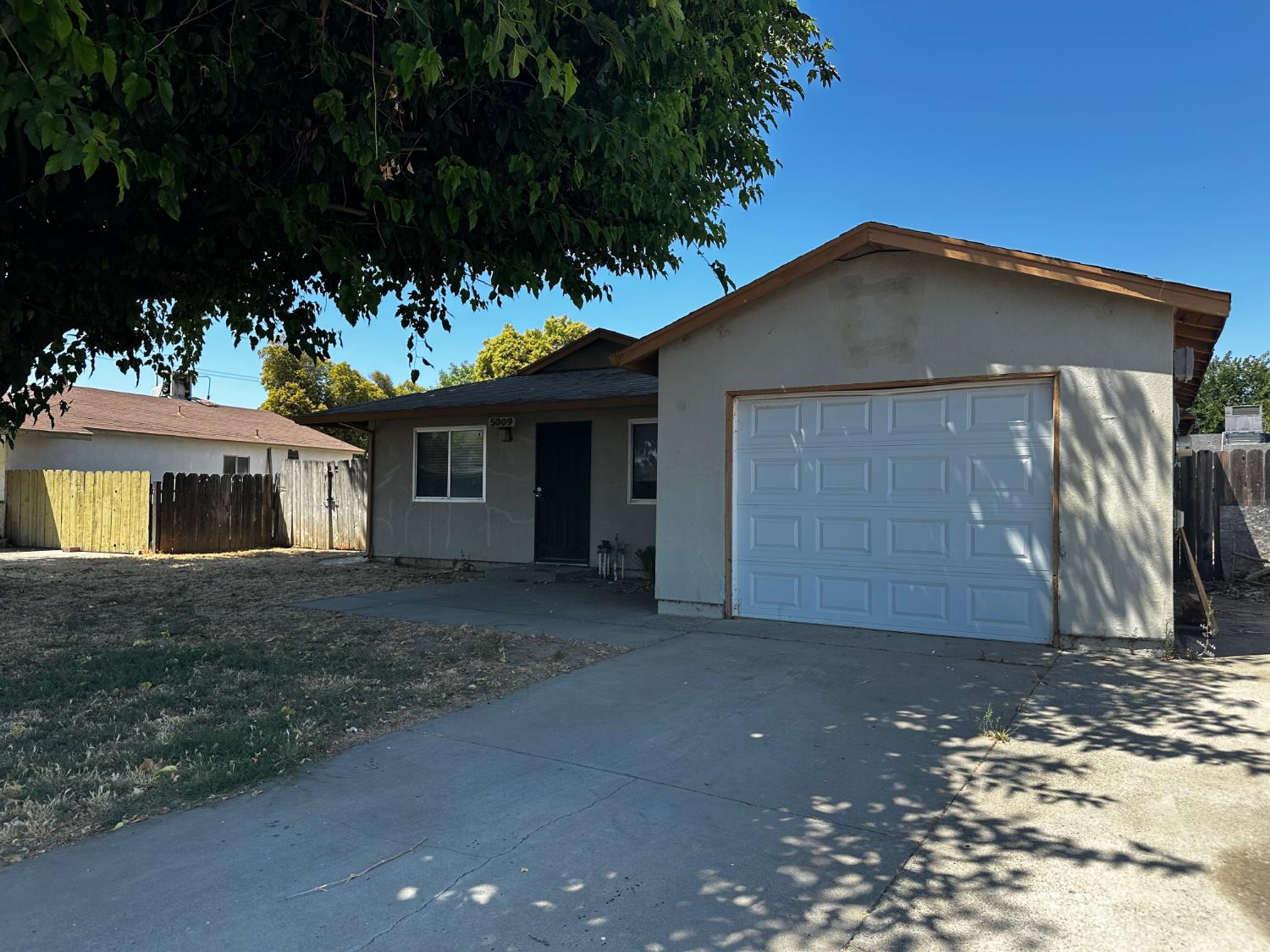 5009 Estates Dr, Modesto, CA 95357