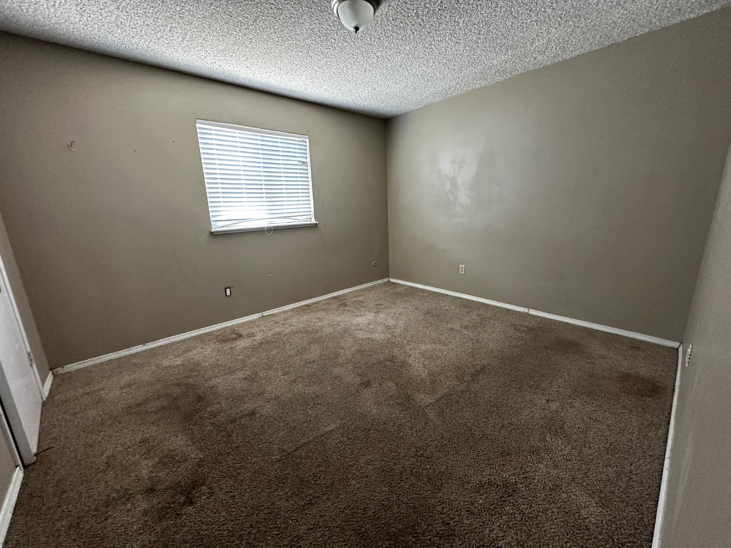 5009 Estates Dr, Modesto, CA 95357