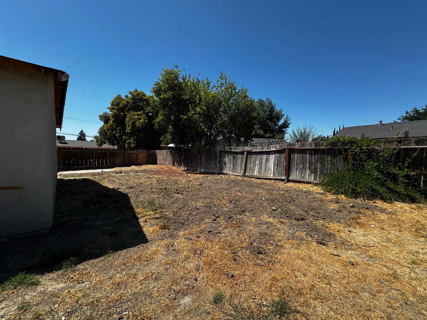 5009 Estates Dr, Modesto, CA 95357