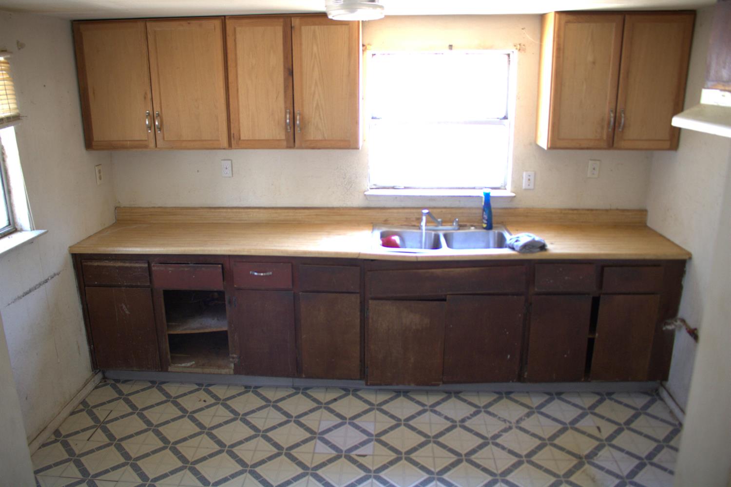 408 Thrasher Ave, Modesto, CA 95354