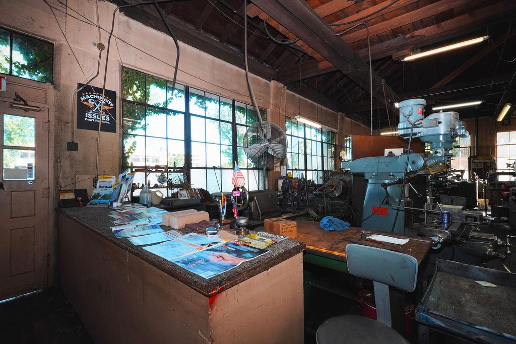 1106 G St, Modesto, CA 95354