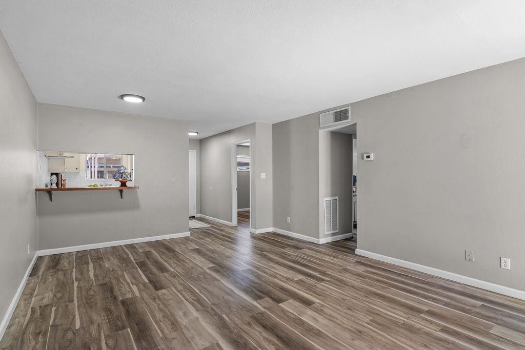 805 Tully Rd #4, Modesto, CA 95350