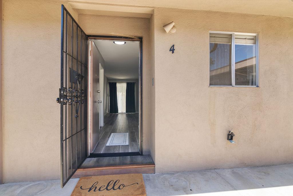 805 Tully Rd #4, Modesto, CA 95350