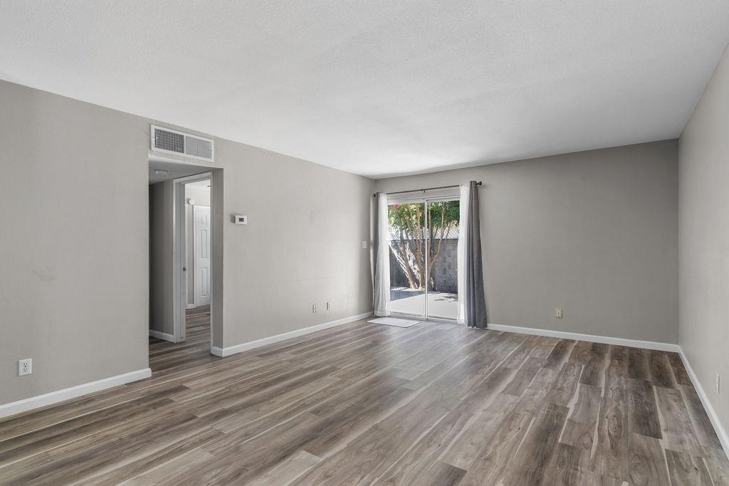 805 Tully Rd #4, Modesto, CA 95350