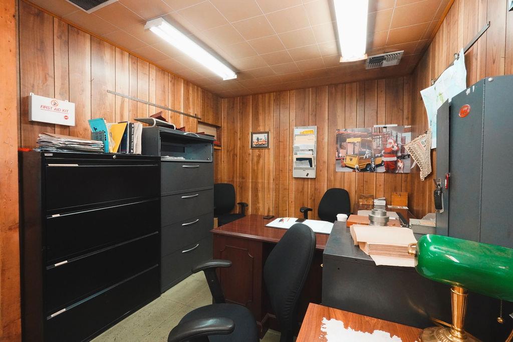 1106 G St, Modesto, CA 95354