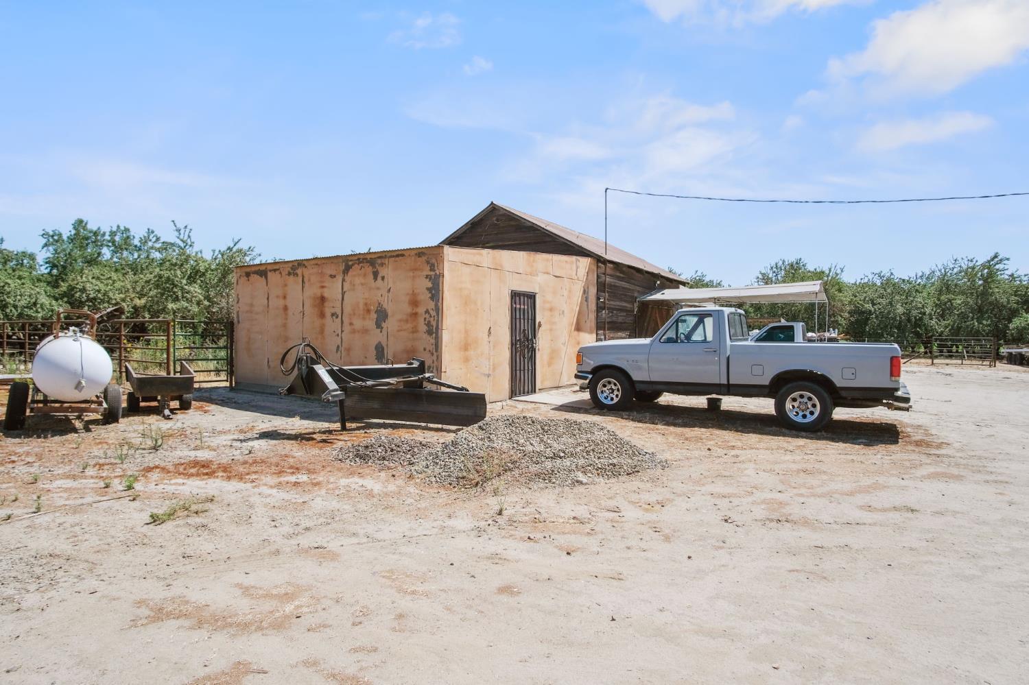 2404 Sultana Ave, Atwater, CA 95301