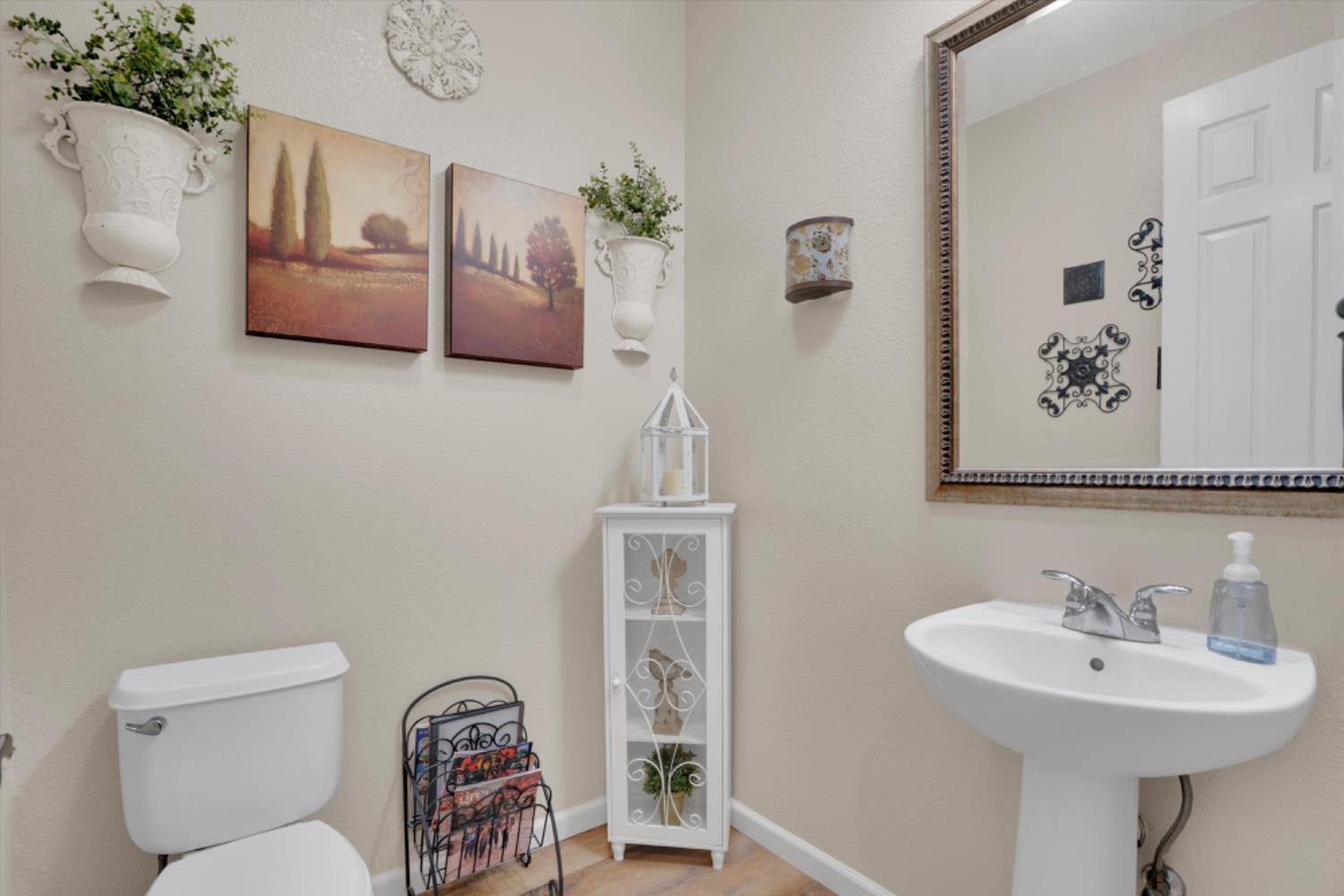 183 Haller Ct, Ripon, CA 95366