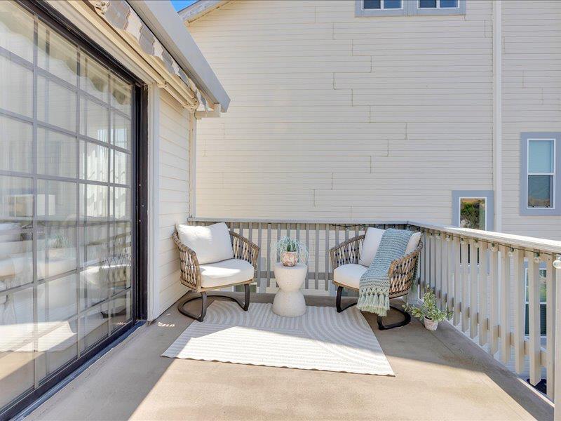 438 Hilltop Estates Dr, Copperopolis, CA 95228