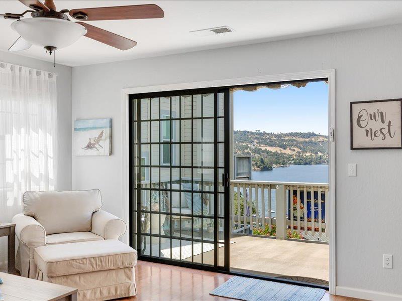 438 Hilltop Estates Dr, Copperopolis, CA 95228