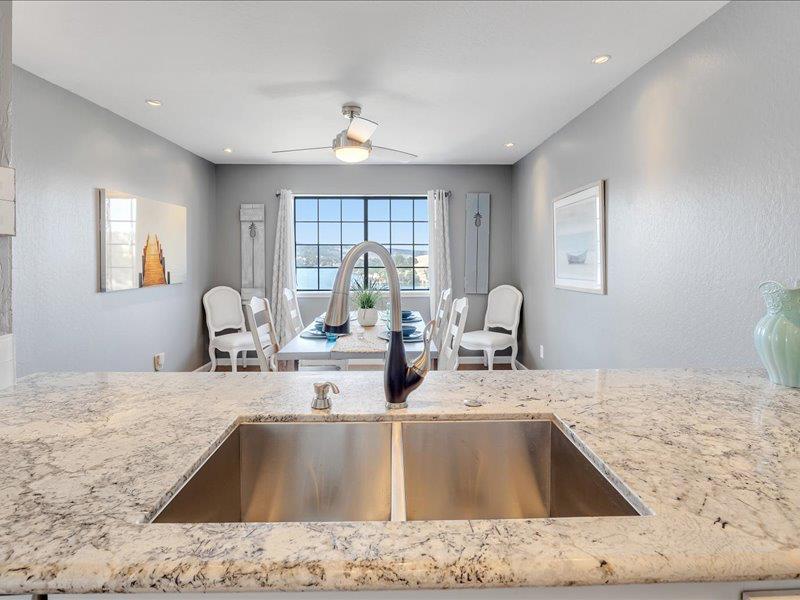 438 Hilltop Estates Dr, Copperopolis, CA 95228