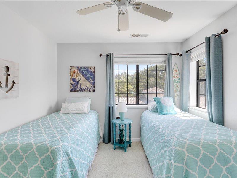 438 Hilltop Estates Dr, Copperopolis, CA 95228