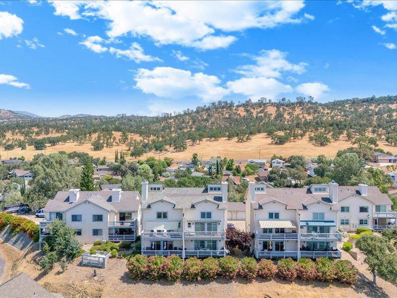 438 Hilltop Estates Dr, Copperopolis, CA 95228