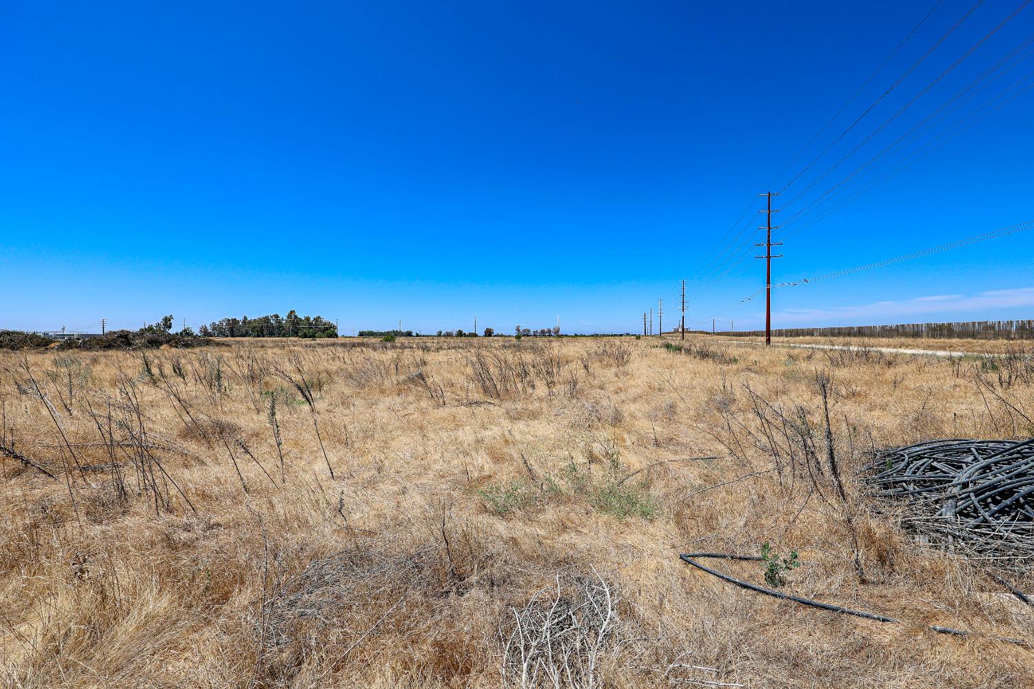 1777 Bird, Livingston, CA 95334