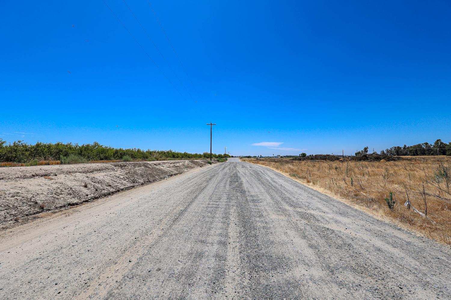 1777 Bird, Livingston, CA 95334