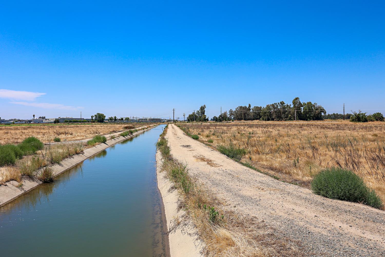 1777 Bird, Livingston, CA 95334