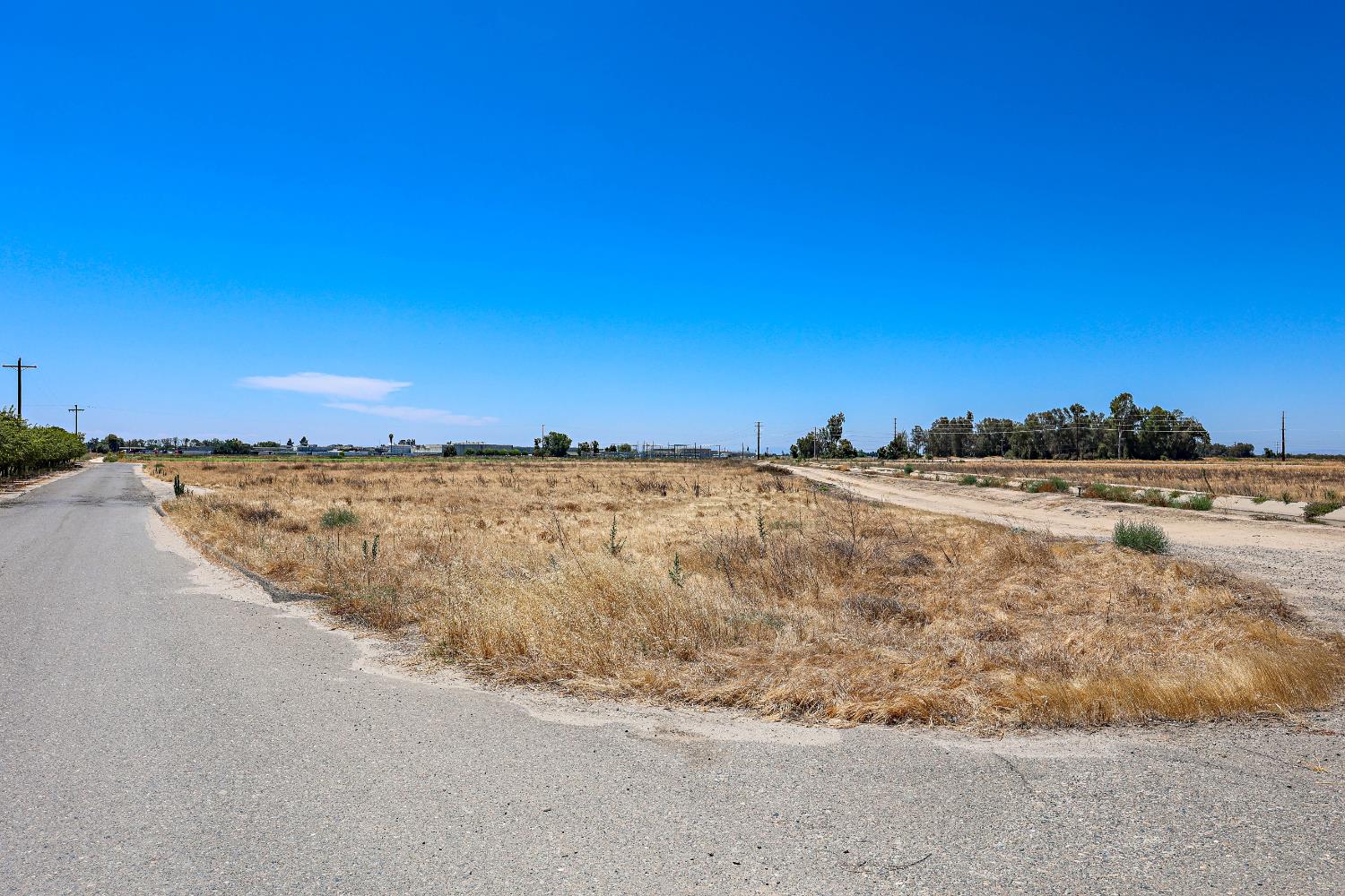 1777 Bird, Livingston, CA 95334