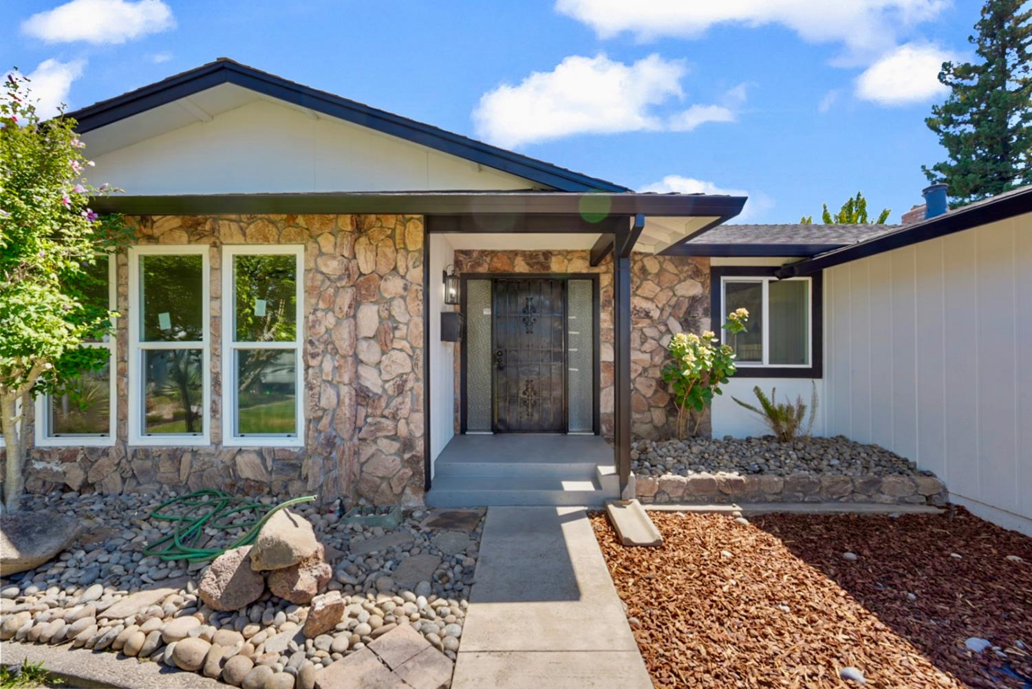 1612 Bellevue Ct, Modesto, CA 95350