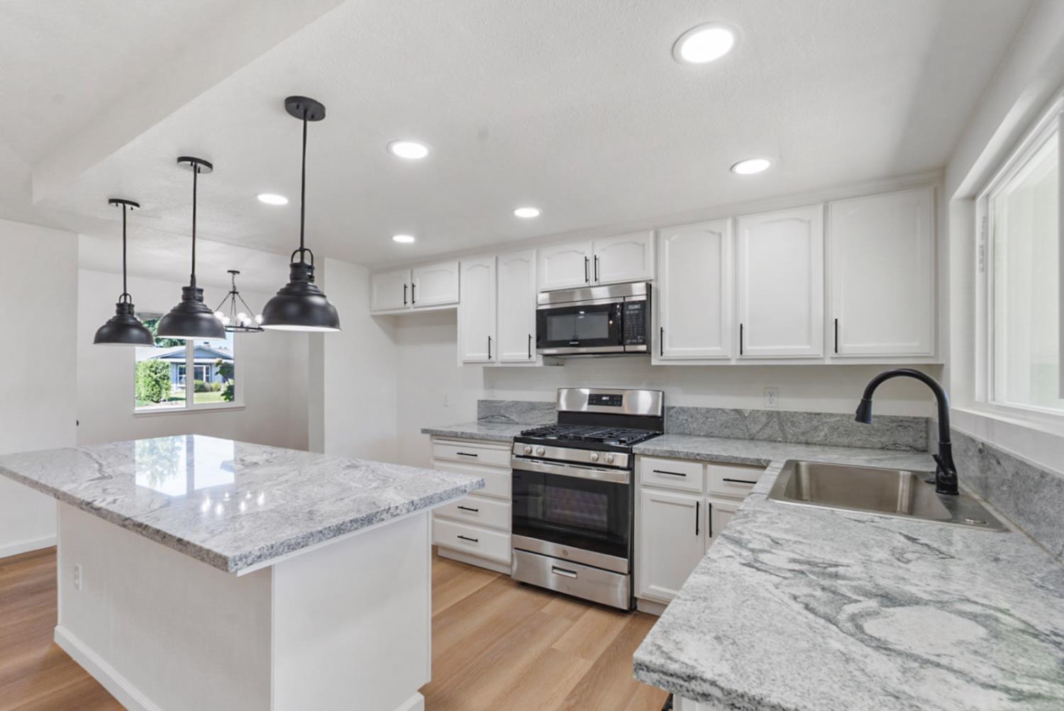 1612 Bellevue Ct, Modesto, CA 95350