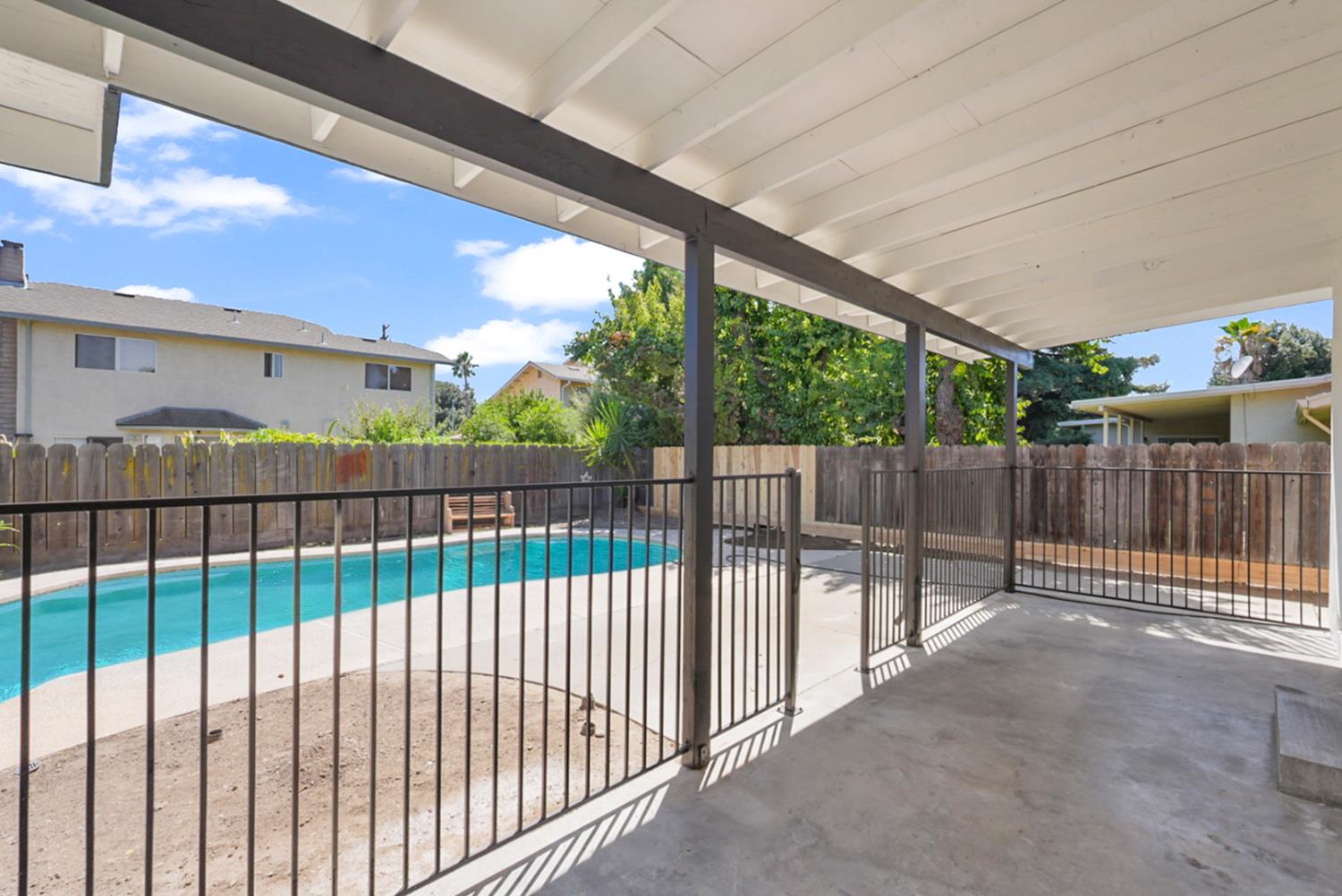 1612 Bellevue Ct, Modesto, CA 95350