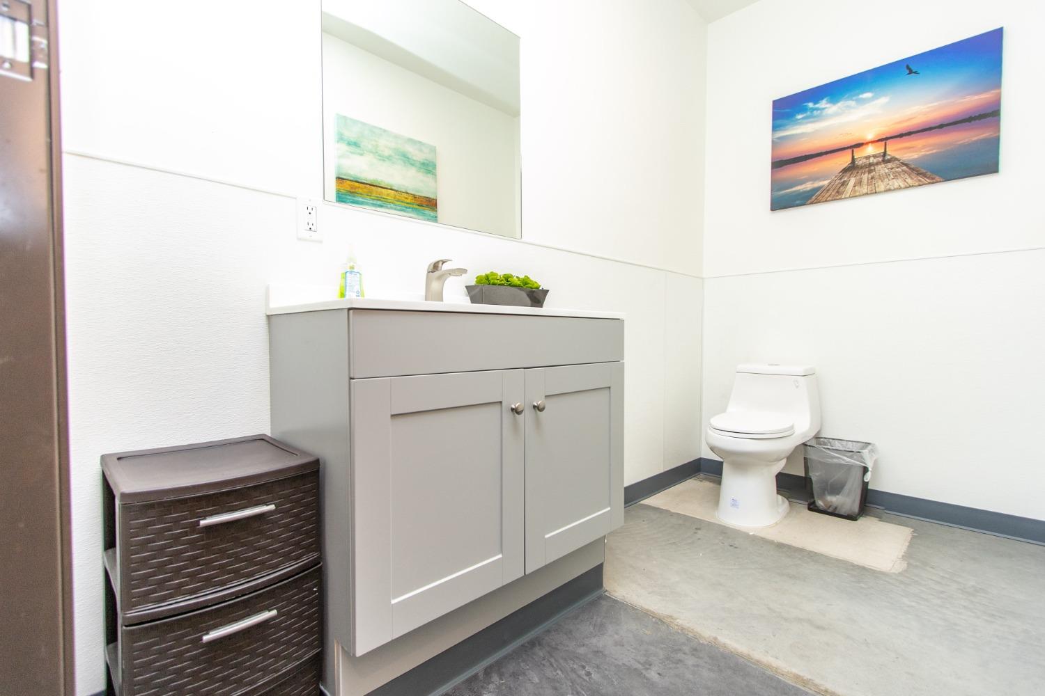 11380 Early Dawn Rd, Turlock, CA 95380