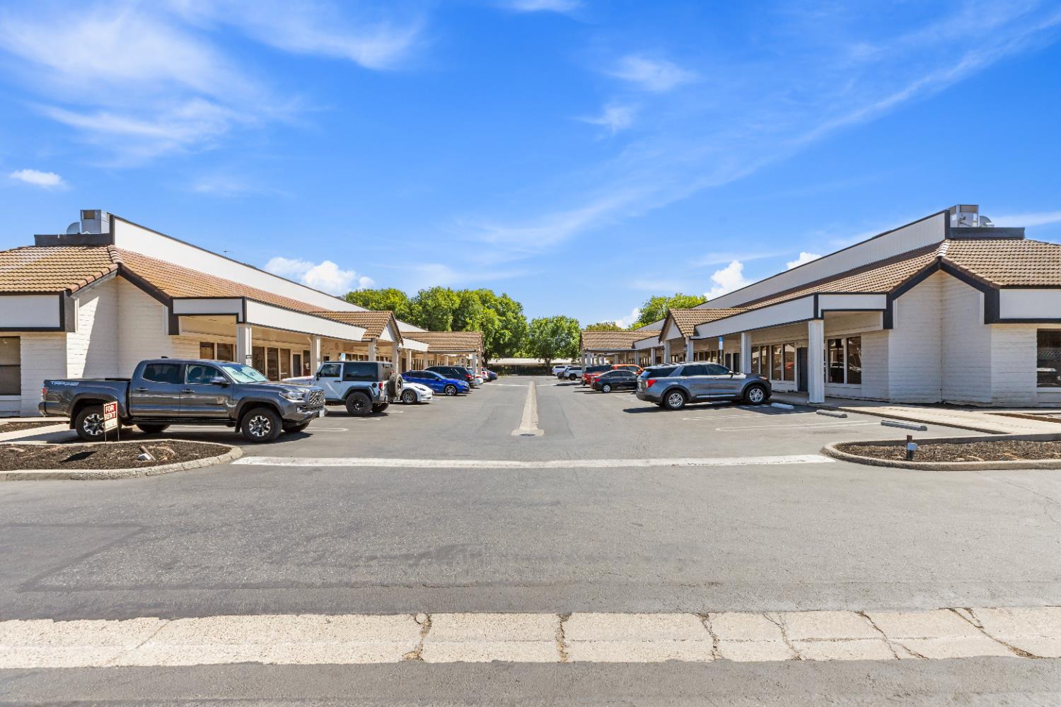 2125 Wylie Dr, Modesto, CA 95355