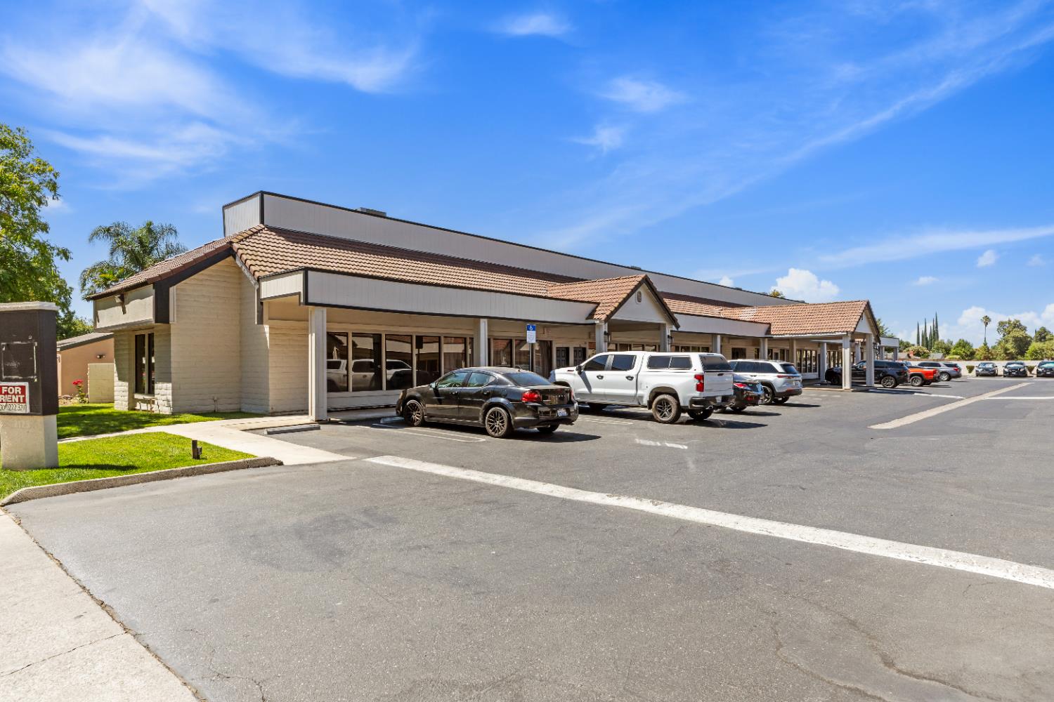 2125 Wylie Dr, Modesto, CA 95355