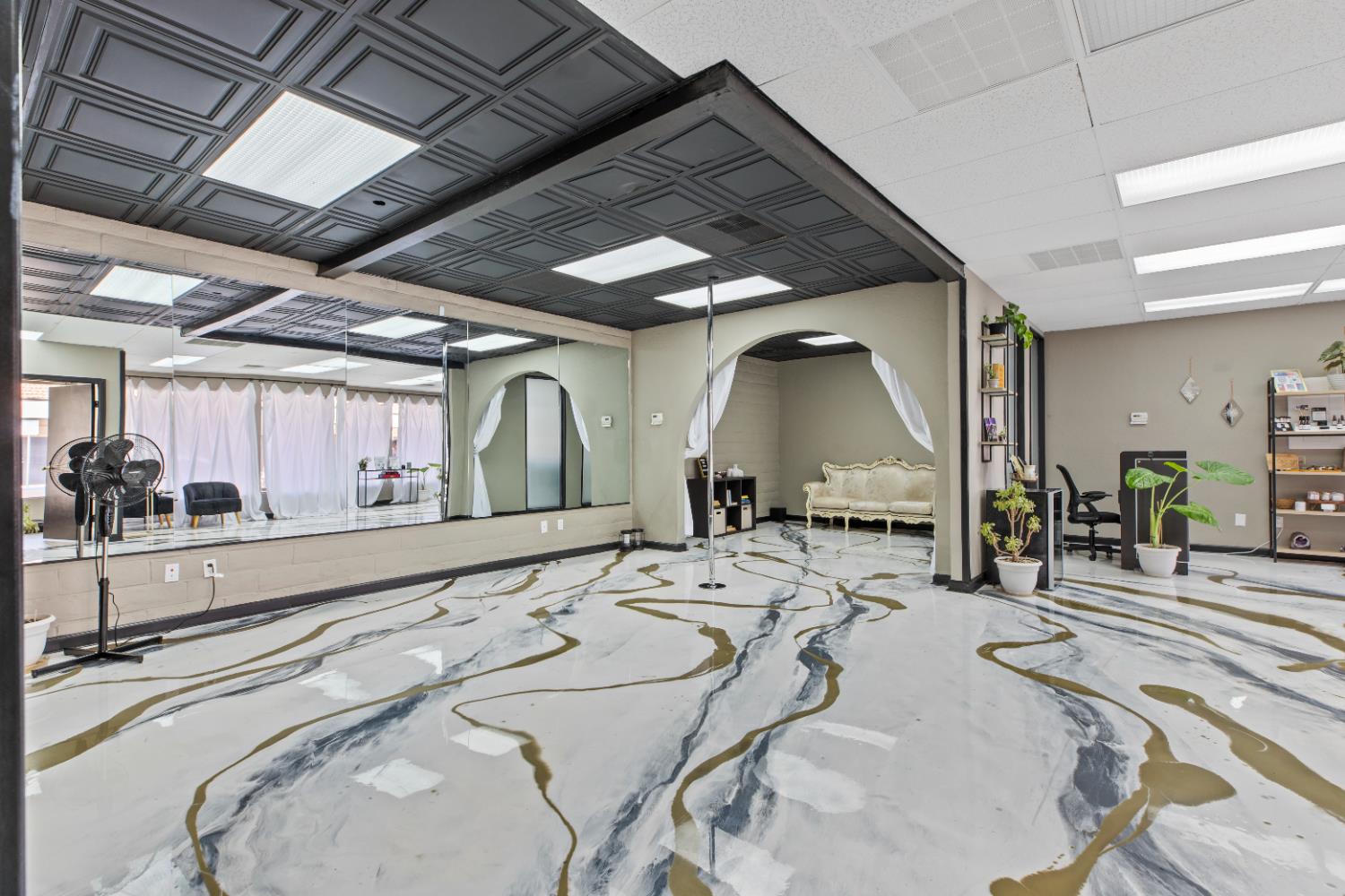 2125 Wylie Dr, Modesto, CA 95355