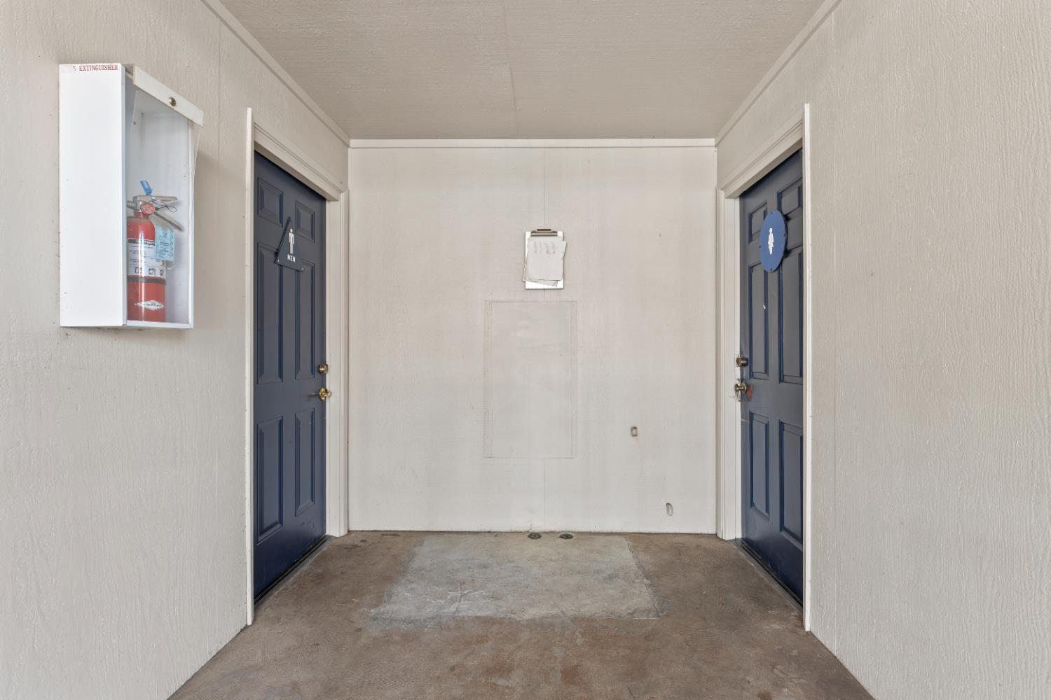 2125 Wylie Dr, Modesto, CA 95355