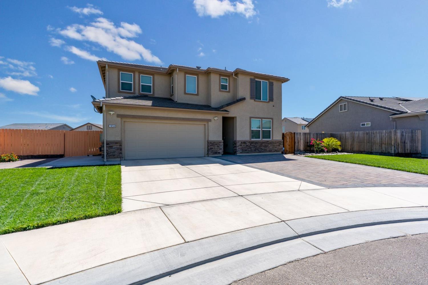 1856 Morro Ct, Los Banos, CA 93635