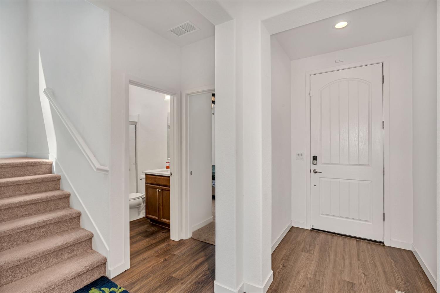 1856 Morro Ct, Los Banos, CA 93635