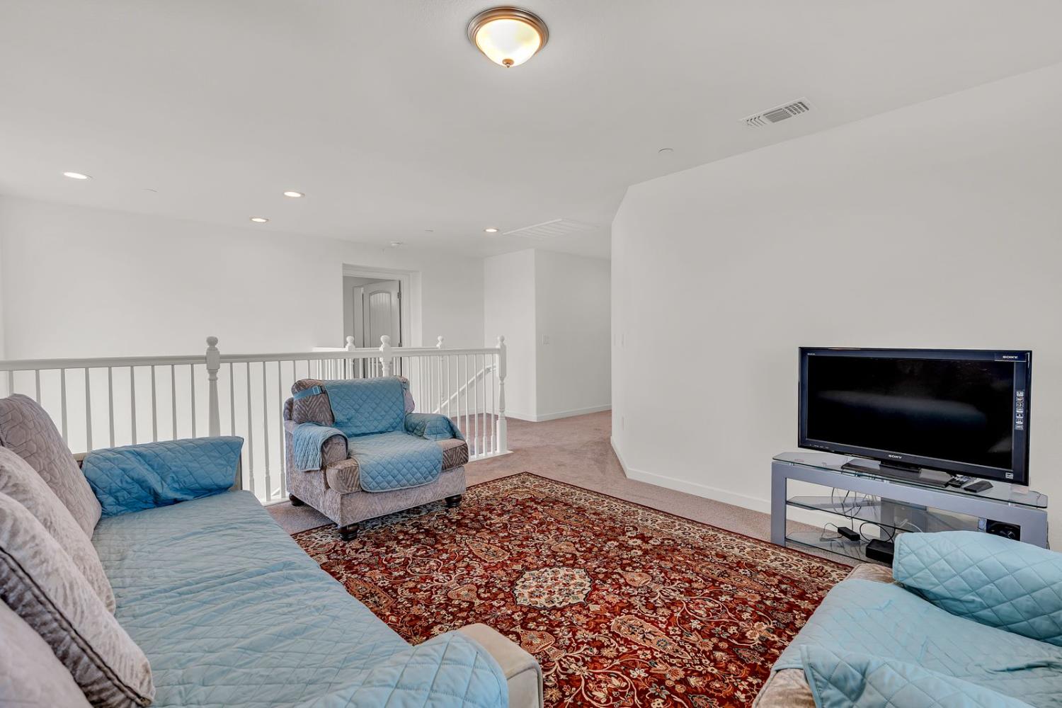 1856 Morro Ct, Los Banos, CA 93635