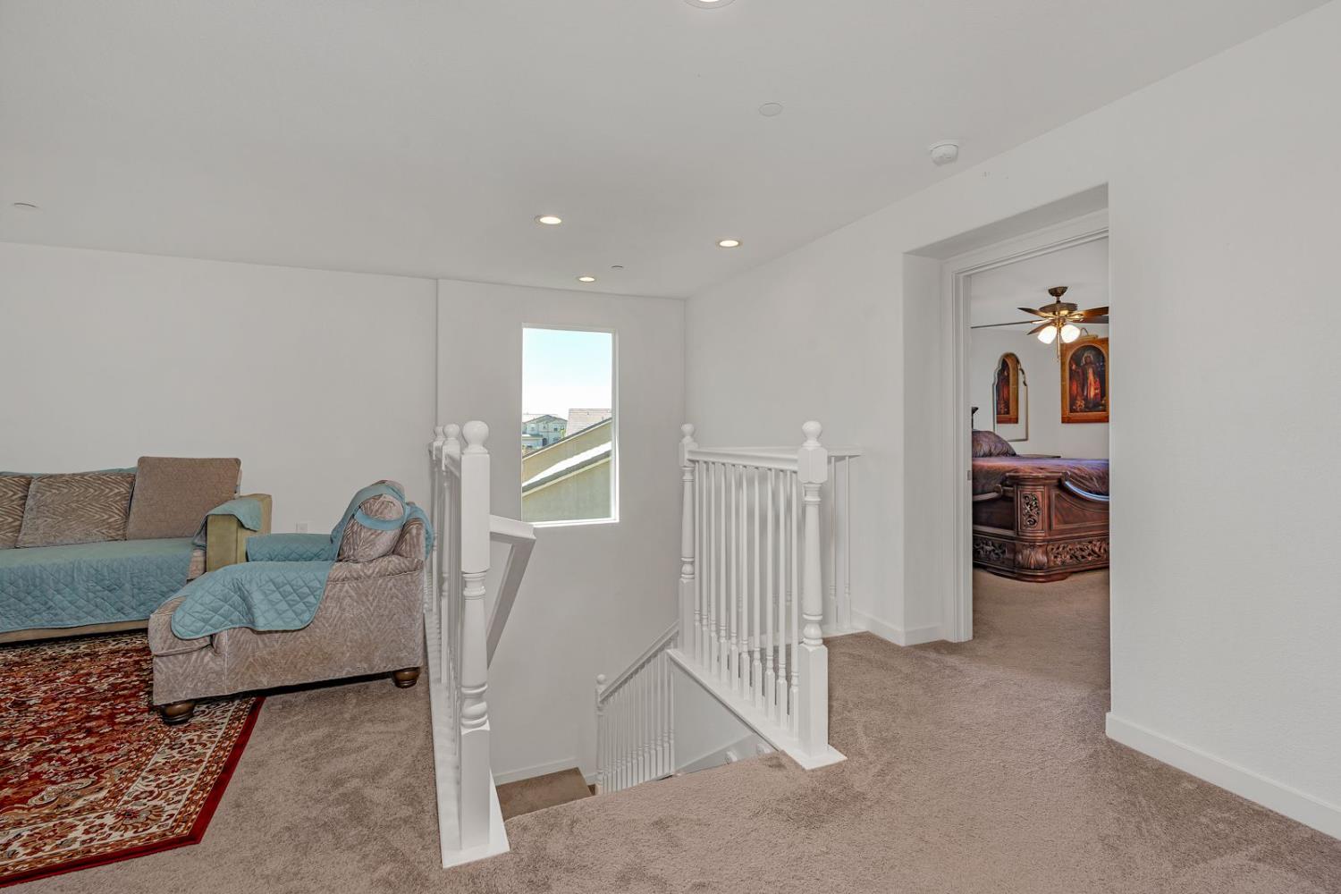 1856 Morro Ct, Los Banos, CA 93635