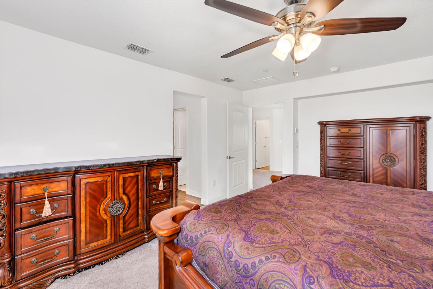 1856 Morro Ct, Los Banos, CA 93635