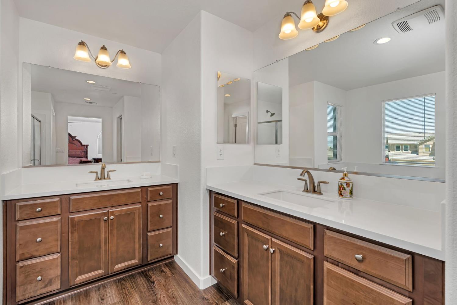 1856 Morro Ct, Los Banos, CA 93635