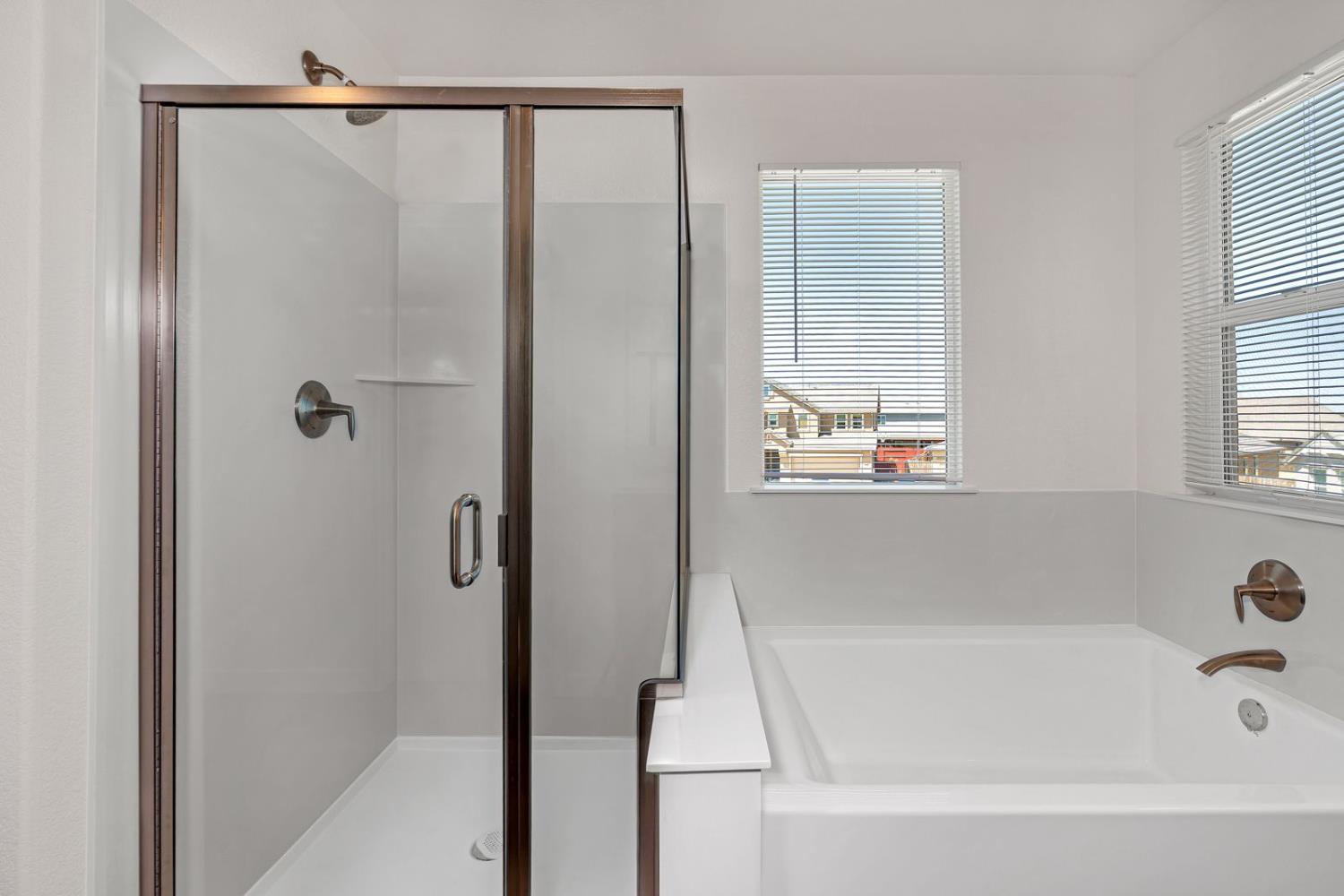 1856 Morro Ct, Los Banos, CA 93635