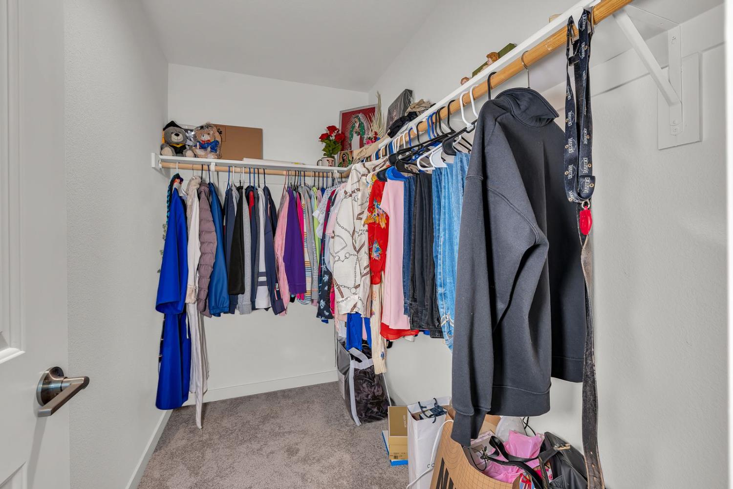 1856 Morro Ct, Los Banos, CA 93635