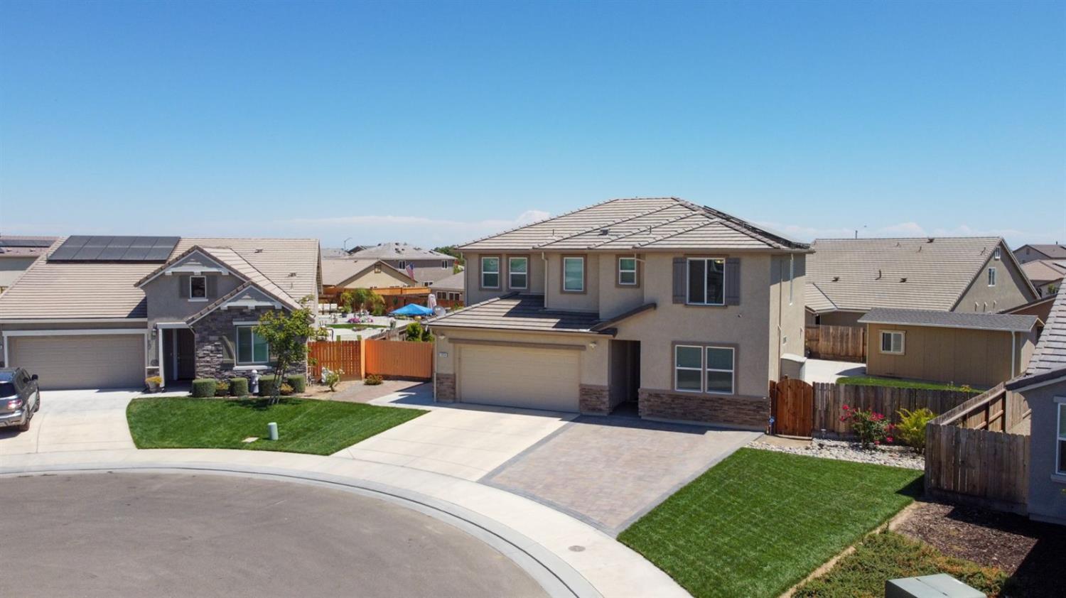 1856 Morro Ct, Los Banos, CA 93635