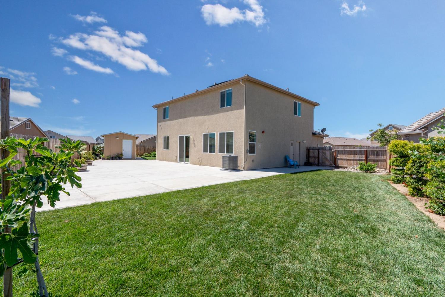 1856 Morro Ct, Los Banos, CA 93635