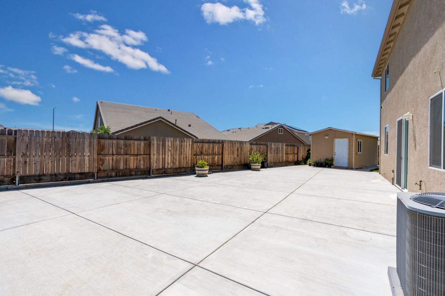 1856 Morro Ct, Los Banos, CA 93635