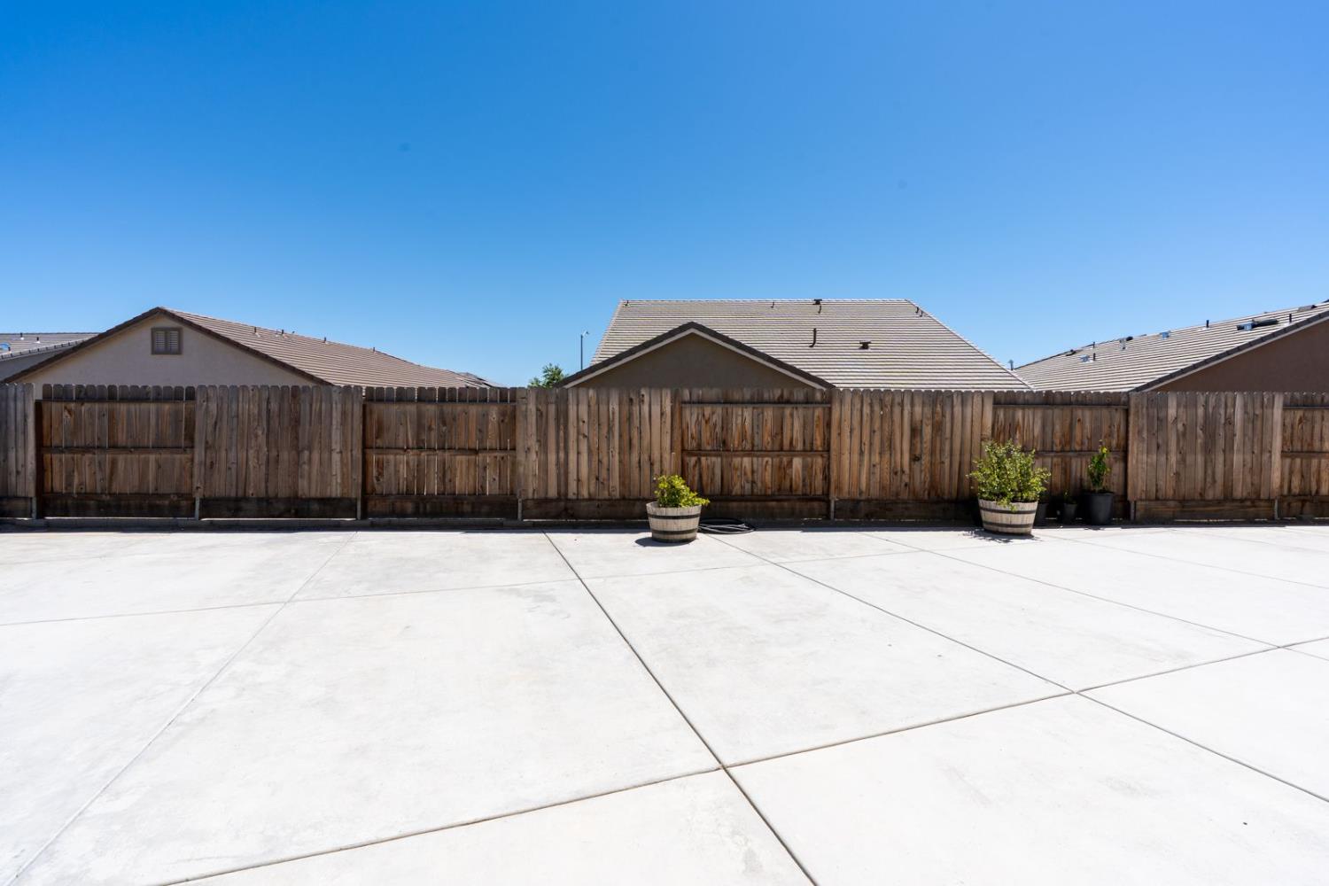 1856 Morro Ct, Los Banos, CA 93635