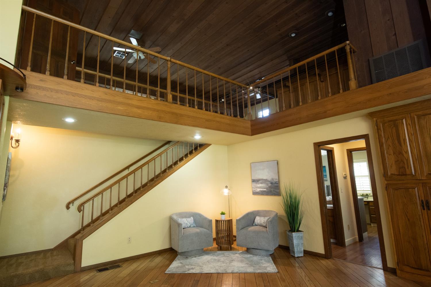 925 Scenic Ct, Modesto, CA 95355