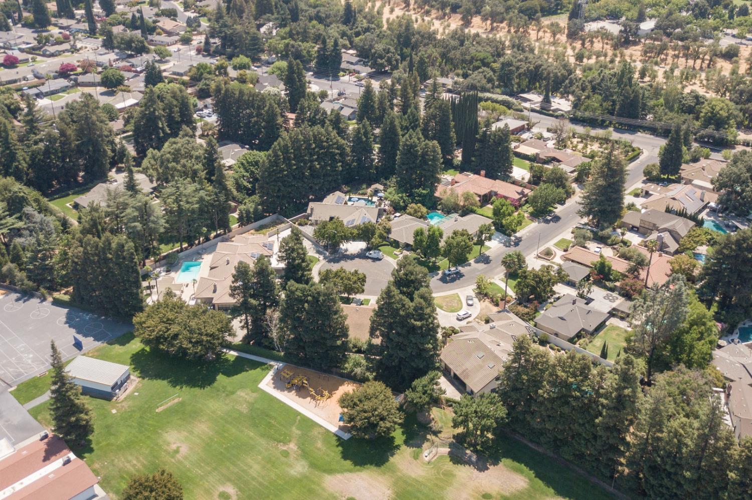 925 Scenic Ct, Modesto, CA 95355