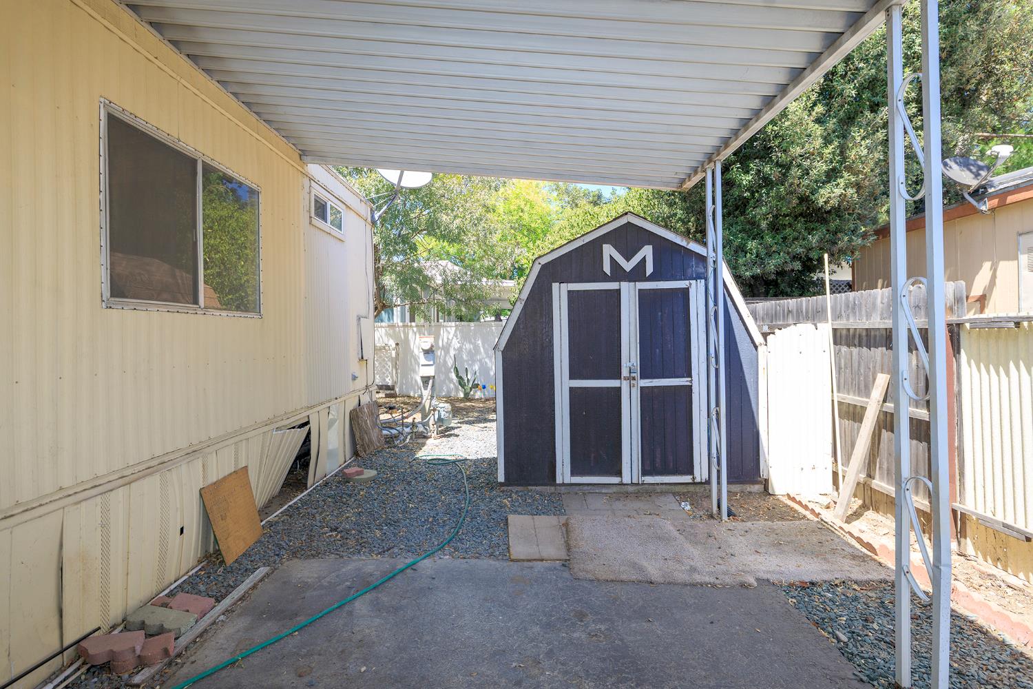 2621 Prescott Rd #158, Modesto, CA 95350