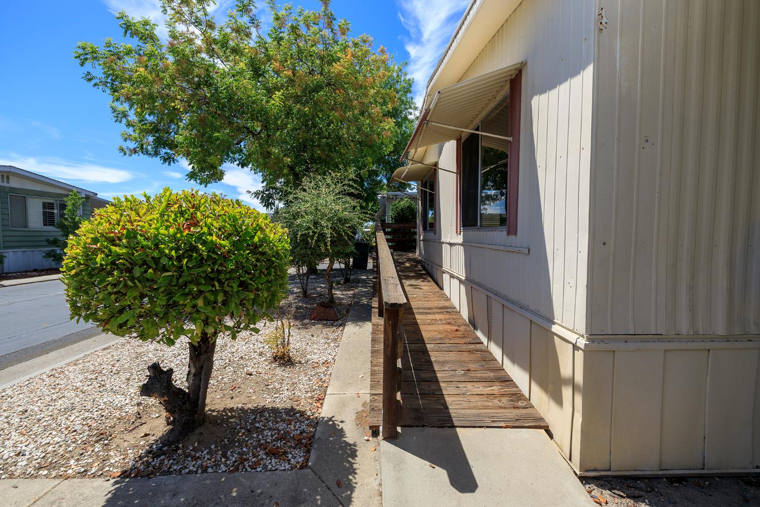 2621 Prescott Rd #158, Modesto, CA 95350